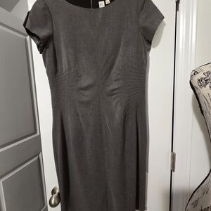 Evan Picone Charcoal Gray Short Sleeve Sheath Dress